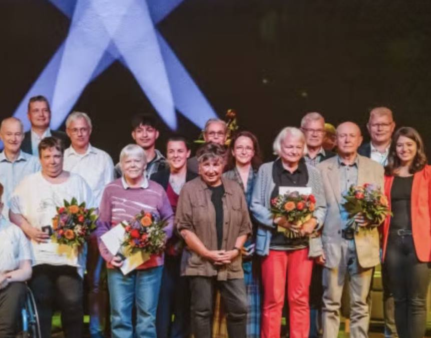 Bezirksamt Lichtenberg von Berlin: Lichtenberger Ehrenamtsmedaille 2024 verliehen